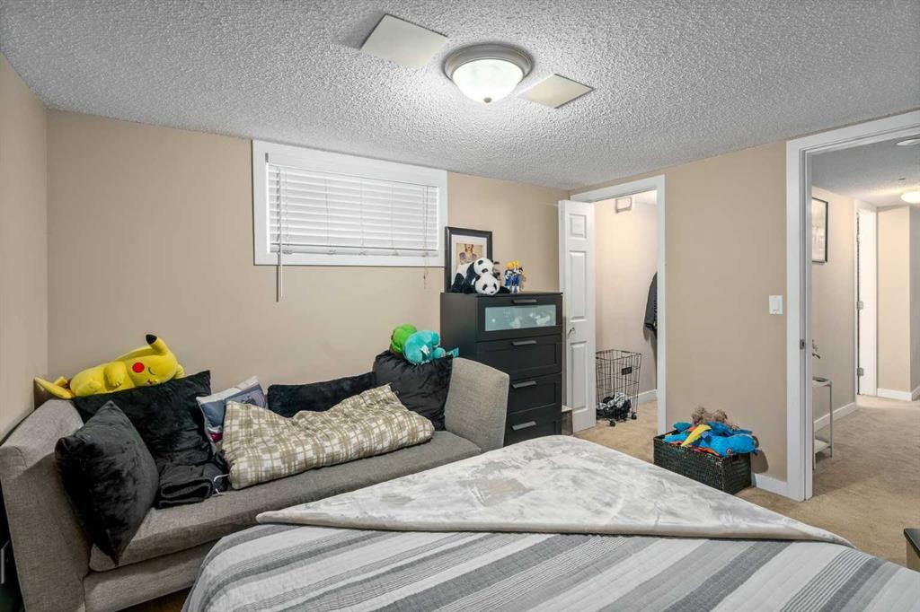 712 4A Street Nw, Calgary, AB