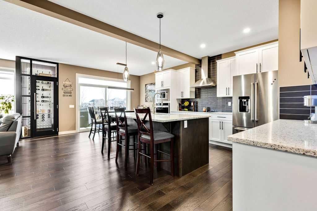 205 Aspenmere Way, Chestermere, AB - Indoor Photo Showing Kitchen With Upgraded Kitchen