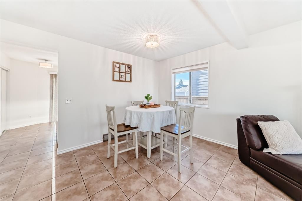 11 Martinridge Place Ne, Calgary, AB - Indoor Photo Showing Dining Room