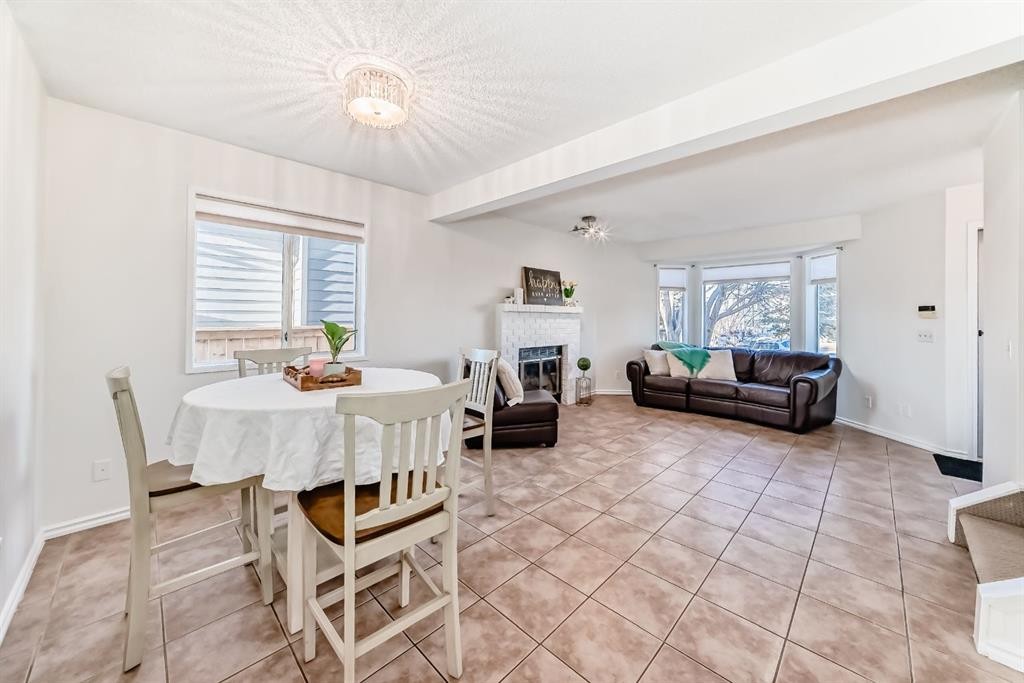 11 Martinridge Place Ne, Calgary, AB - Indoor Photo Showing Dining Room