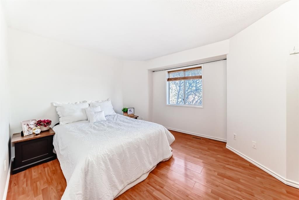 11 Martinridge Place Ne, Calgary, AB - Indoor Photo Showing Bedroom