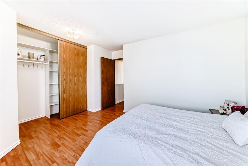 11 Martinridge Place Ne, Calgary, AB - Indoor Photo Showing Bedroom