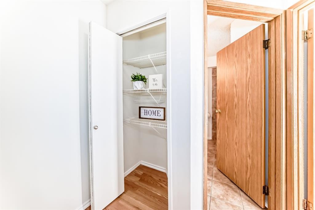 11 Martinridge Place Ne, Calgary, AB - Indoor Photo Showing Other Room