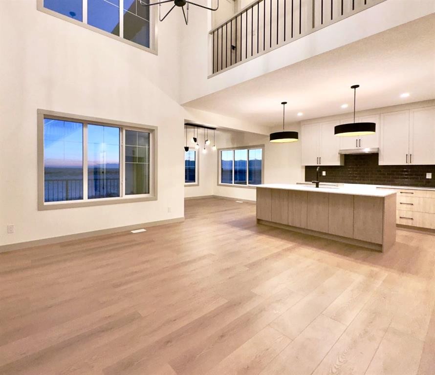37 North Bridges Landing, Langdon, AB - Indoor Photo Showing Kitchen