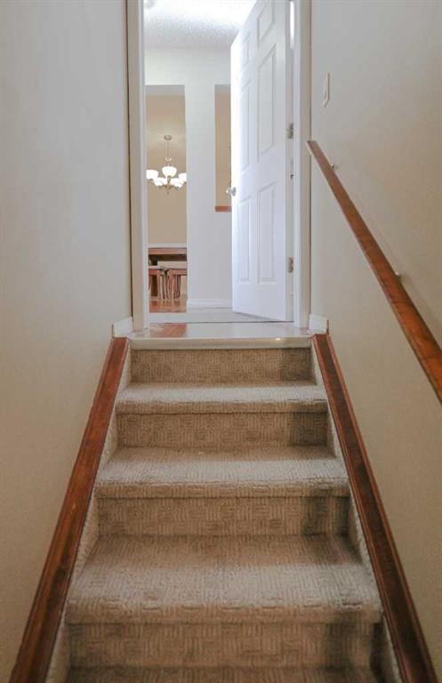125 Silverado Range Cove Sw, Calgary, AB - Indoor Photo Showing Other Room