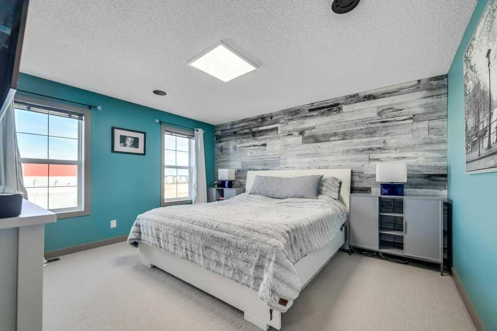 26 Copperfield Common Se, Calgary, AB - Indoor Photo Showing Bedroom