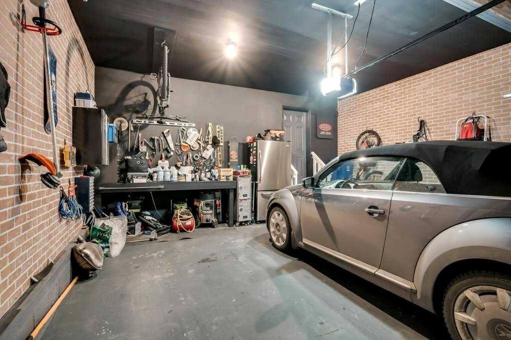 26 Copperfield Common Se, Calgary, AB - Indoor Photo Showing Garage