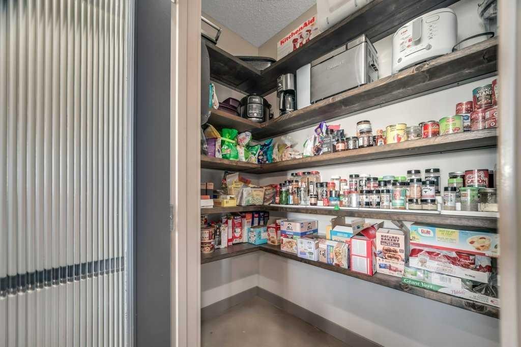 26 Copperfield Common Se, Calgary, AB - Indoor