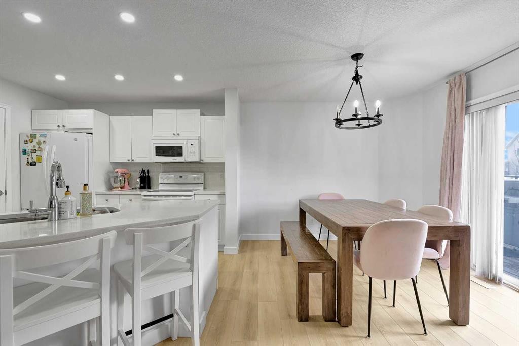 60 Saddlecrest Green Ne, Calgary, AB - Indoor