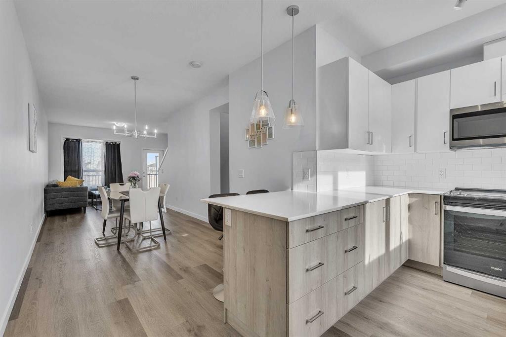 363-301 Redstone Boulevard Ne, Calgary, AB - Indoor