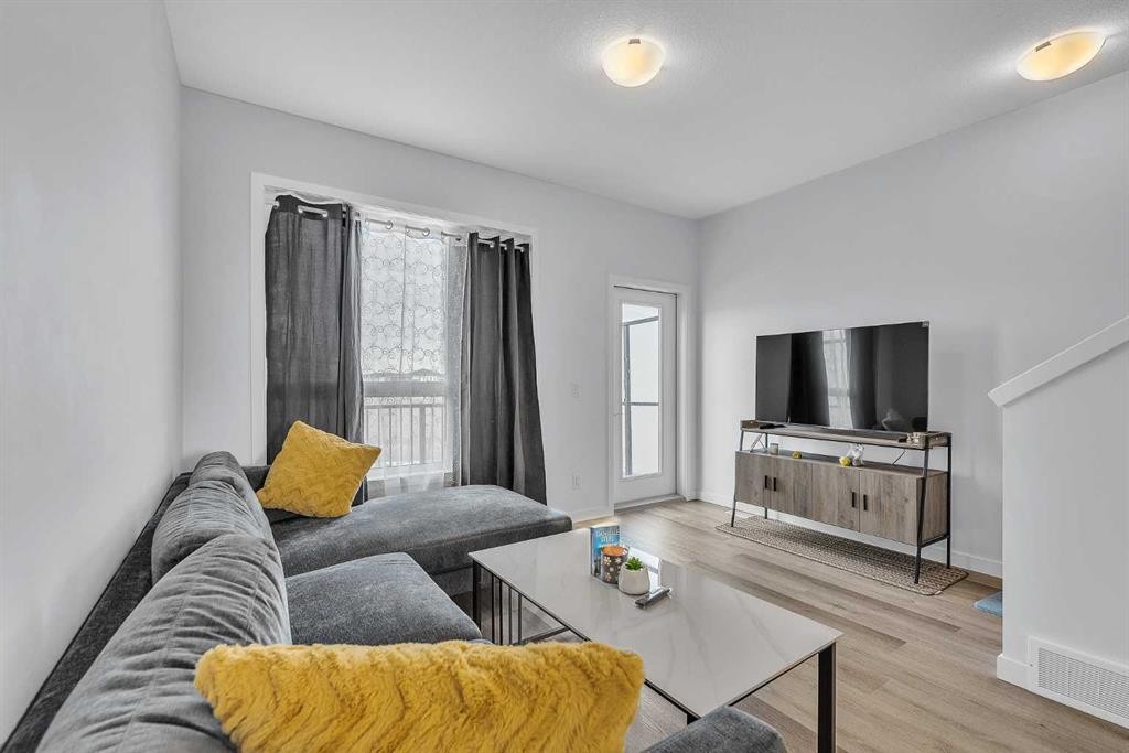 363-301 Redstone Boulevard Ne, Calgary, AB - Indoor Photo Showing Living Room
