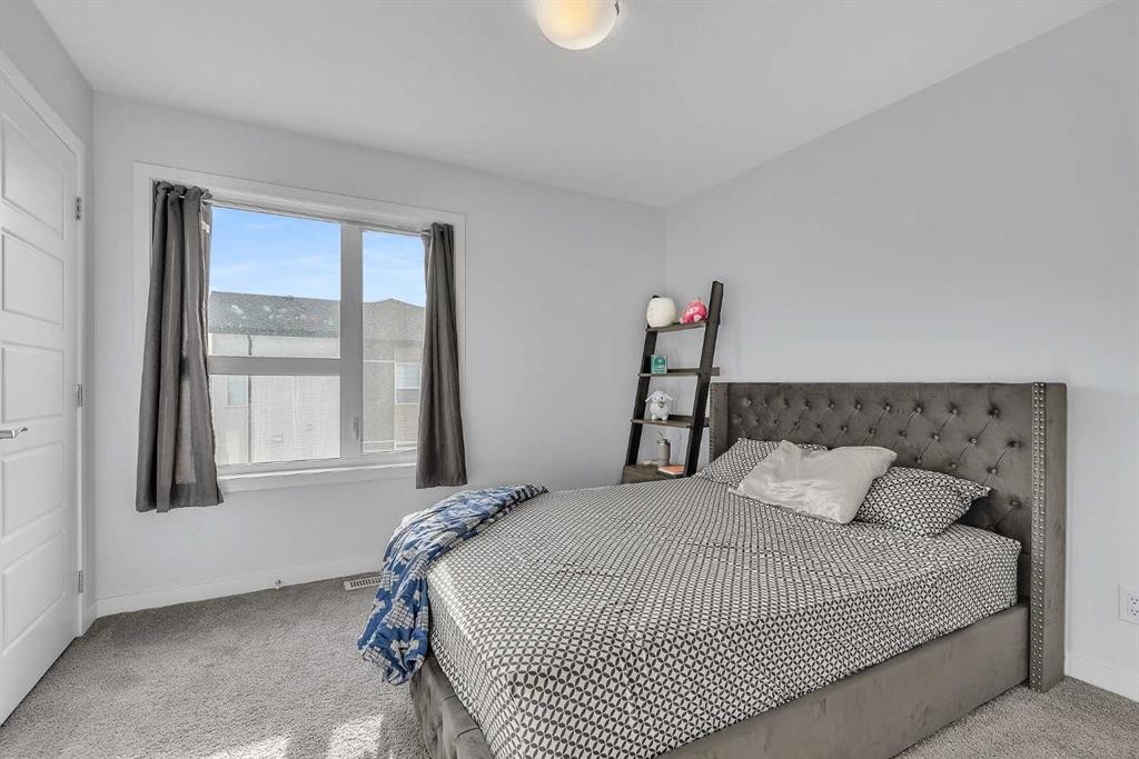 363-301 Redstone Boulevard Ne, Calgary, AB - Indoor Photo Showing Bedroom