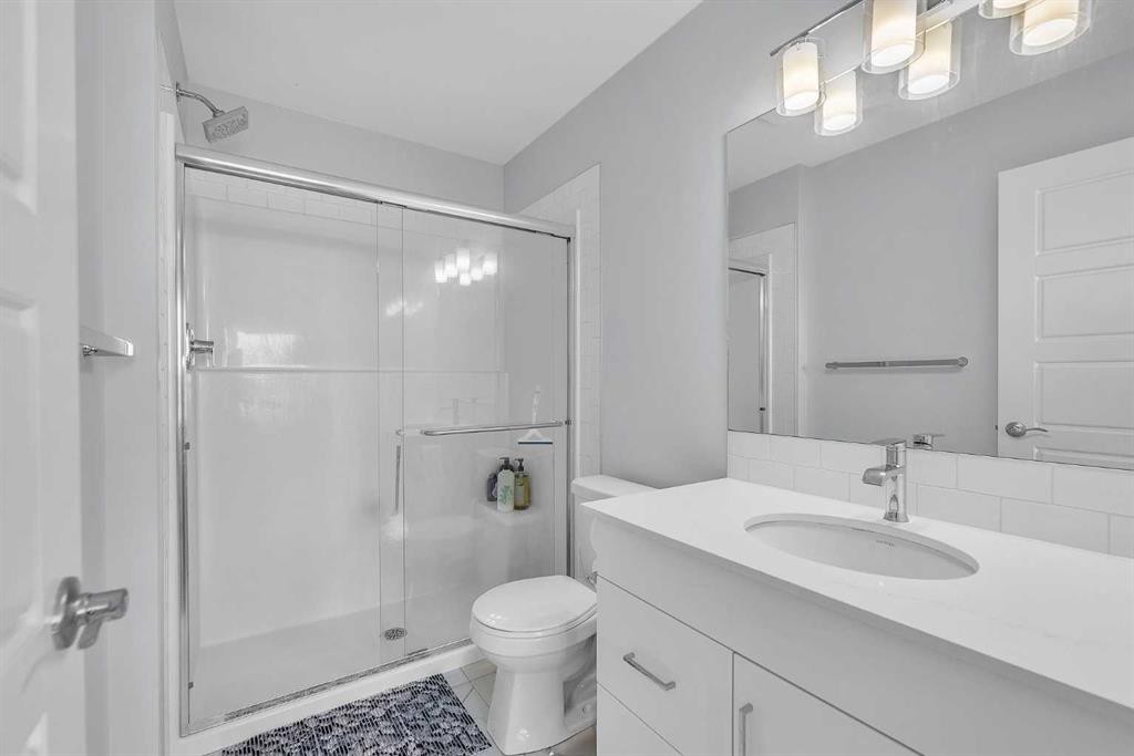 363-301 Redstone Boulevard Ne, Calgary, AB - Indoor Photo Showing Bathroom