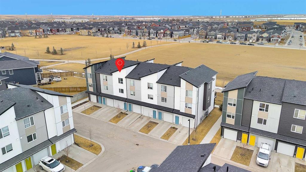 363-301 Redstone Boulevard Ne, Calgary, AB - Outdoor