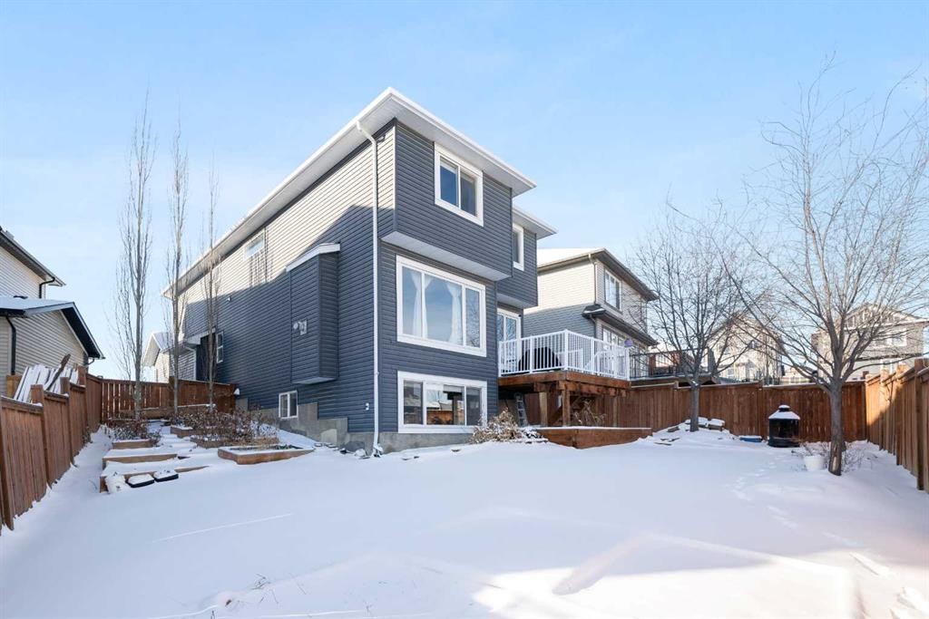 151 Heritage View, Cochrane, AB