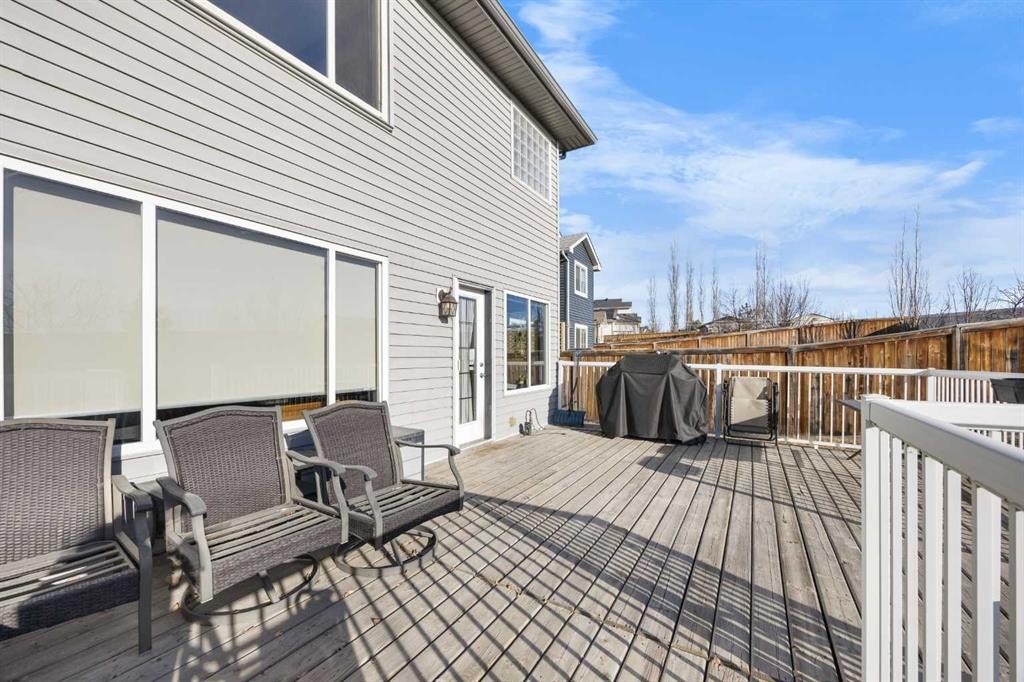 67 Evansmeade Crescent Nw, Calgary, AB - Outdoor With Deck Patio Veranda With Exterior