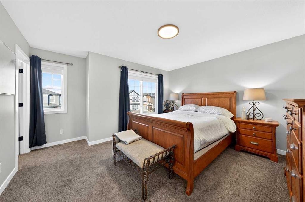 3238 Chinook Winds Drive Sw, Airdrie, AB - Indoor Photo Showing Bedroom