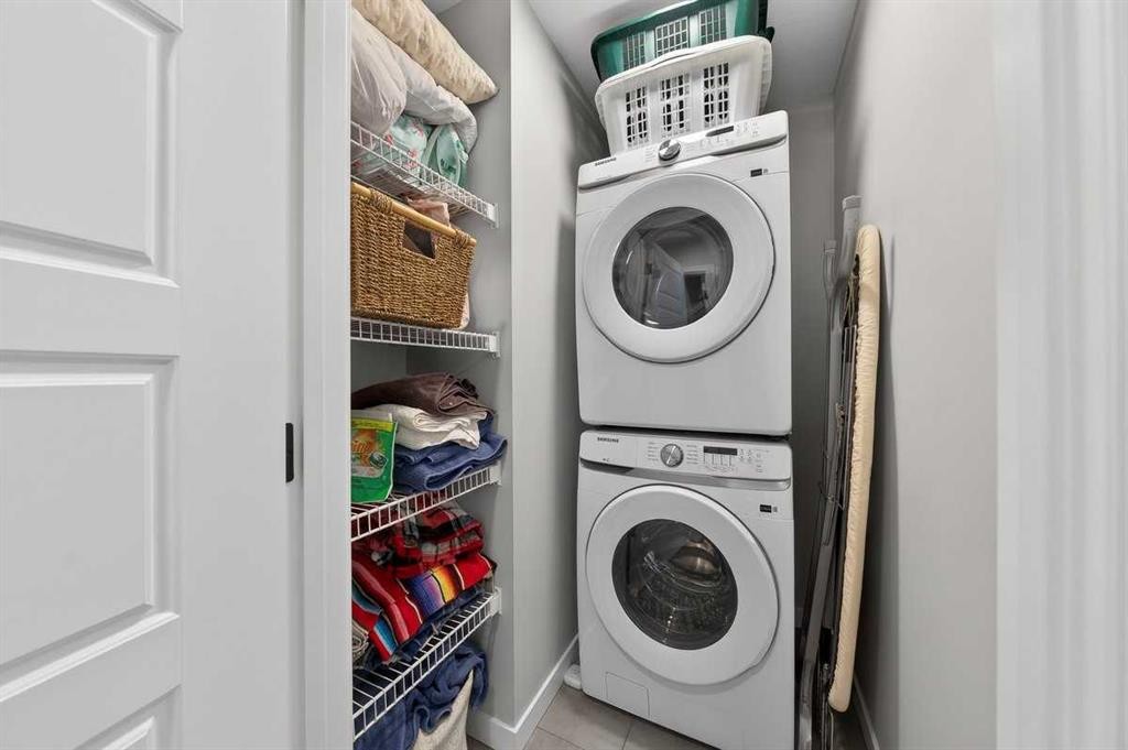 3238 Chinook Winds Drive Sw, Airdrie, AB - Indoor Photo Showing Laundry Room