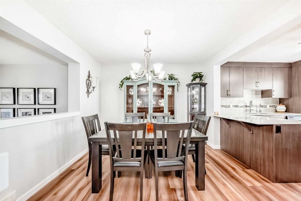 307 Auburn Bay Circle Se, Calgary, AB - Indoor Photo Showing Dining Room