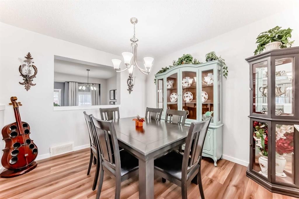 307 Auburn Bay Circle Se, Calgary, AB - Indoor Photo Showing Dining Room