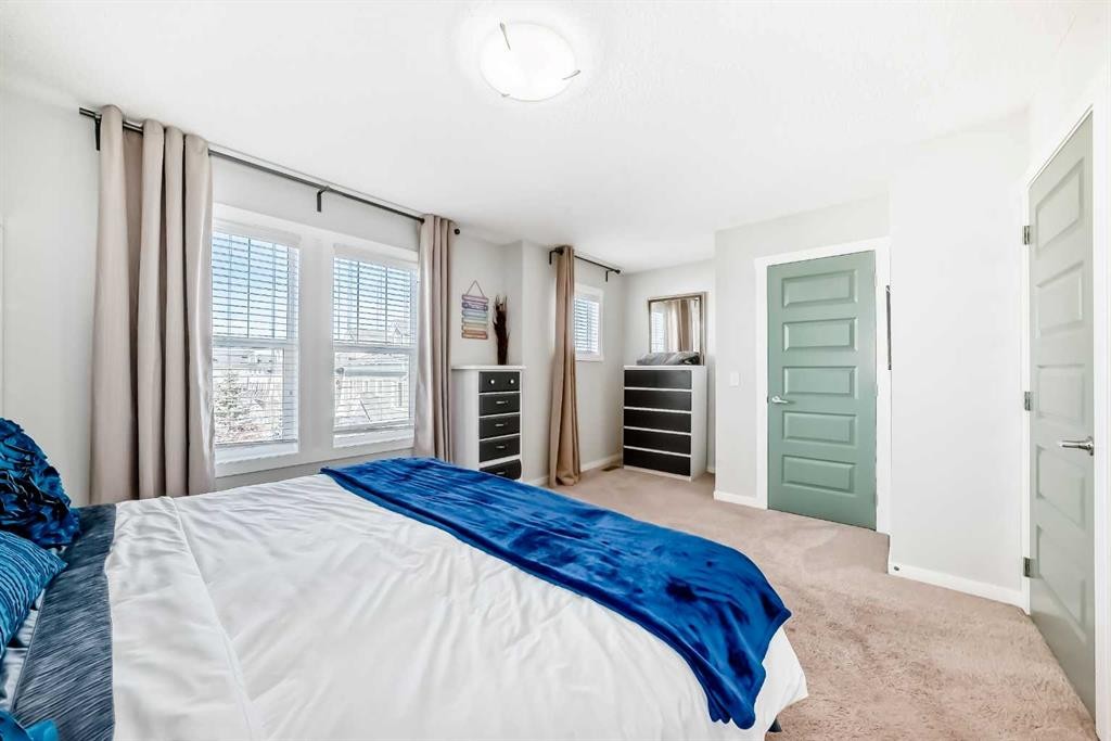 307 Auburn Bay Circle Se, Calgary, AB - Indoor Photo Showing Bedroom