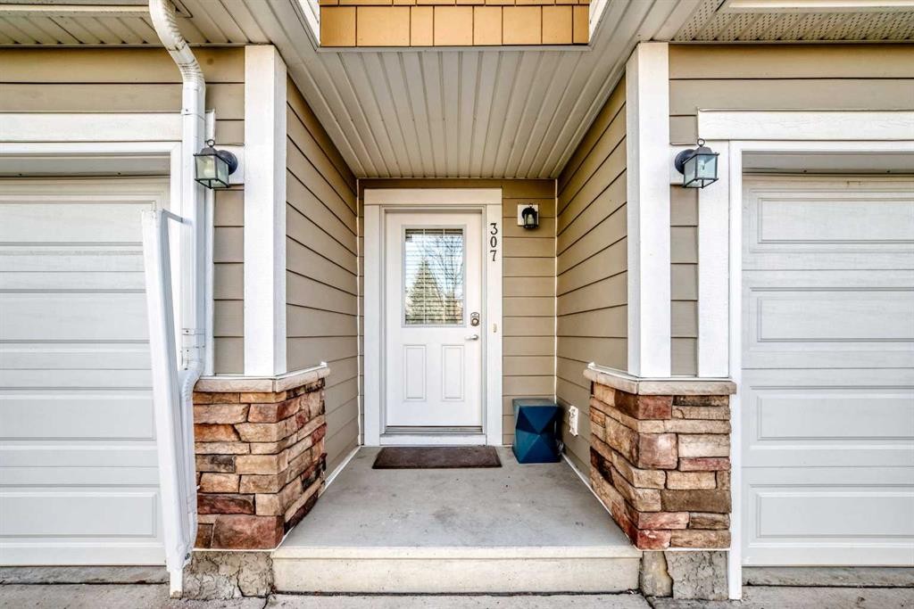 307 Auburn Bay Circle Se, Calgary, AB - Outdoor With Exterior