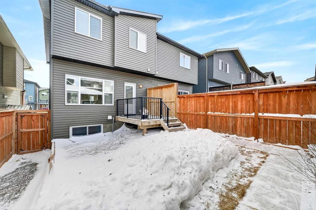 30 Sage Bluff Gate Nw, Calgary, AB - Outdoor With Deck Patio Veranda
