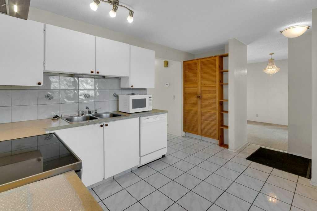 36 Castlebrook Way Ne, Calgary, AB