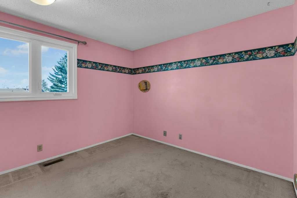 36 Castlebrook Way Ne, Calgary, AB