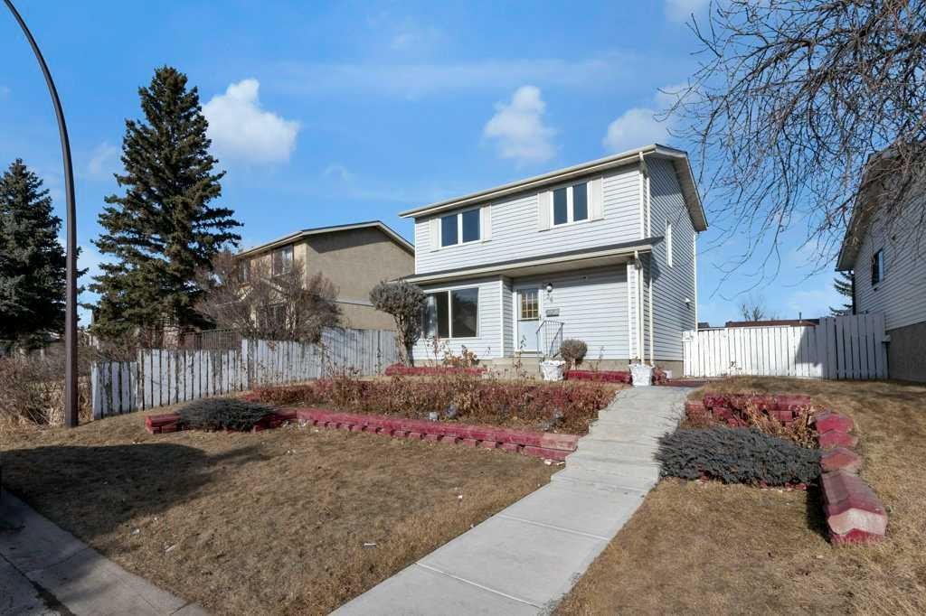 36 Castlebrook Way Ne, Calgary, AB