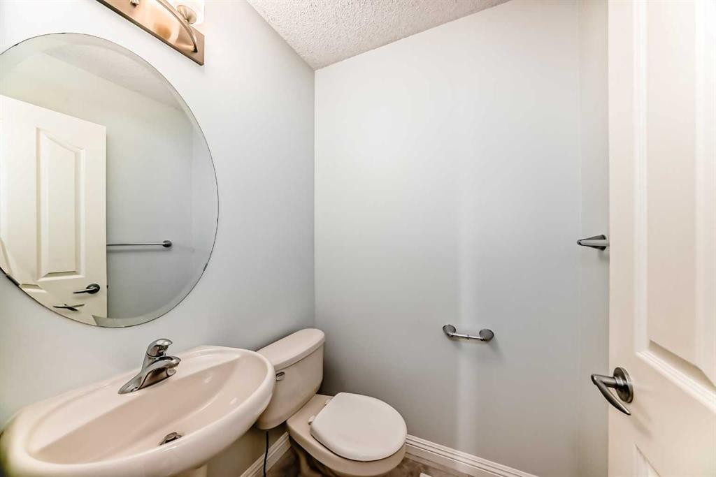 234 Panatella Boulevard Nw, Calgary, AB - Indoor Photo Showing Bathroom