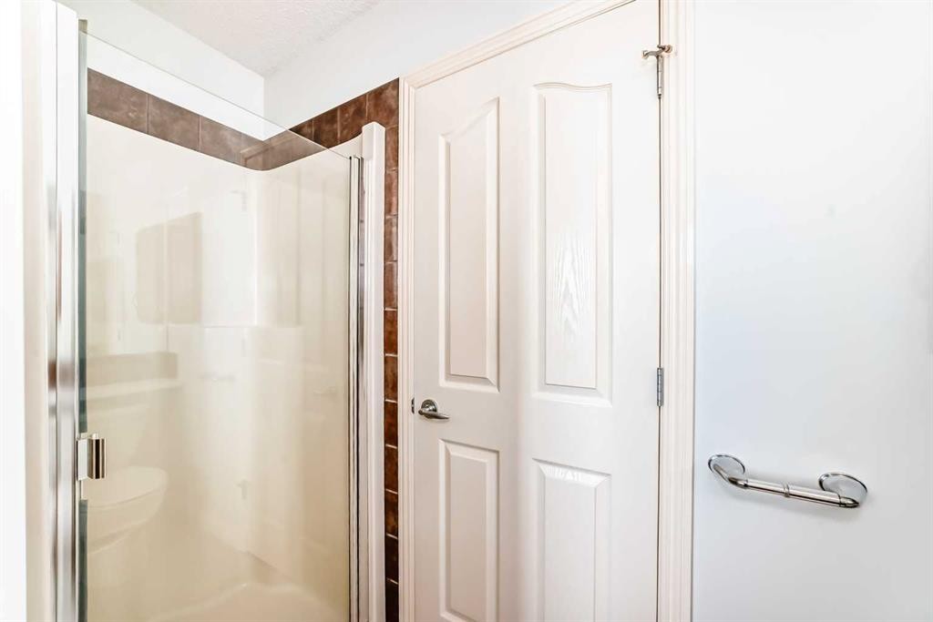 234 Panatella Boulevard Nw, Calgary, AB - Indoor Photo Showing Bathroom