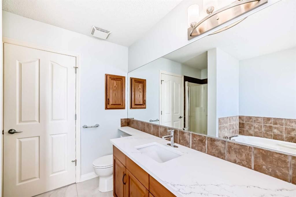234 Panatella Boulevard Nw, Calgary, AB - Indoor Photo Showing Bathroom