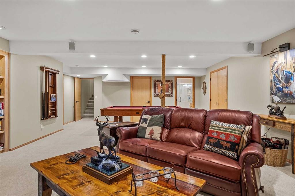 216 Bow River Drive, Harvie Heights, AB - Indoor Photo Showing Living Room