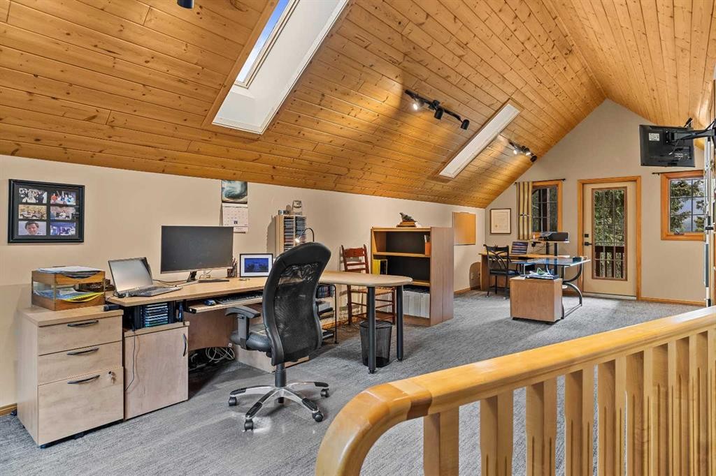 216 Bow River Drive, Harvie Heights, AB - Indoor Photo Showing Office
