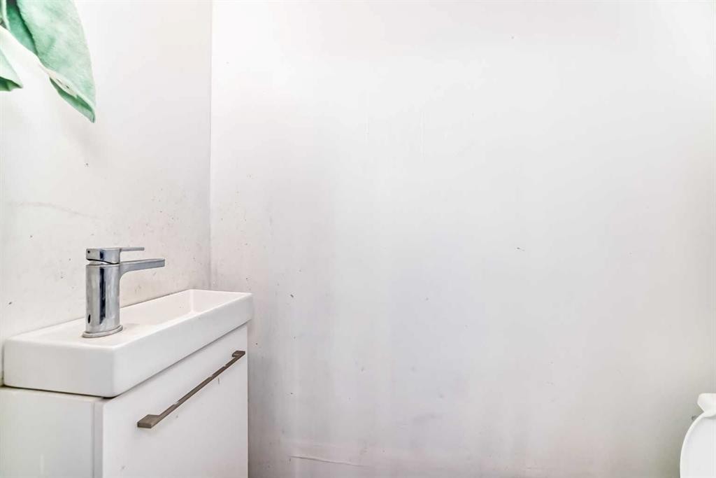 104 Falmere Way Ne, Calgary, AB - Indoor