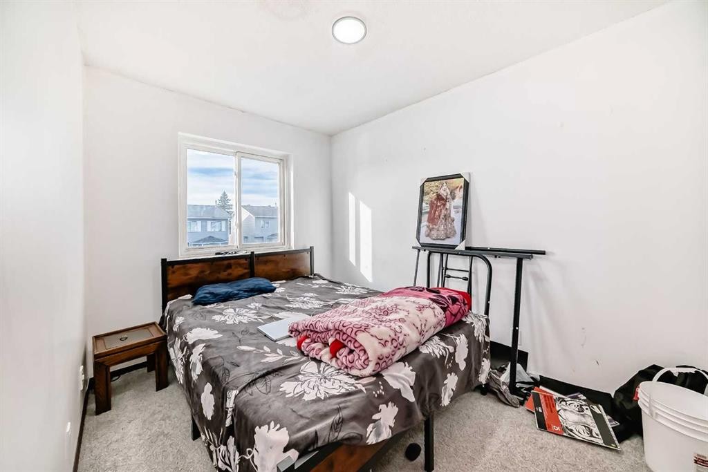 104 Falmere Way Ne, Calgary, AB - Indoor Photo Showing Bedroom