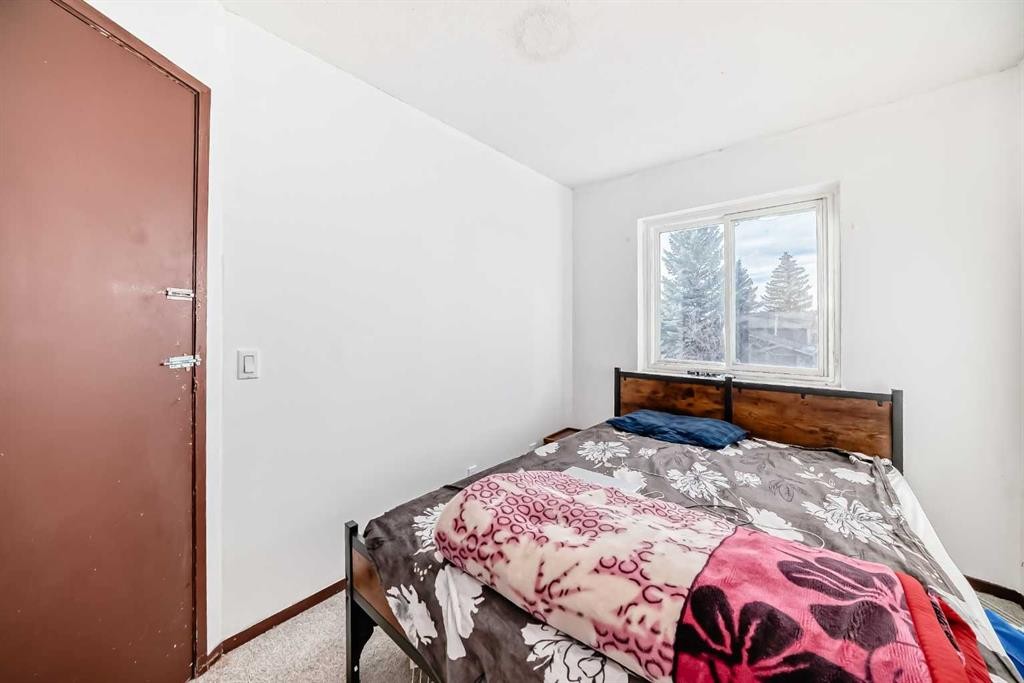 104 Falmere Way Ne, Calgary, AB - Indoor Photo Showing Bedroom