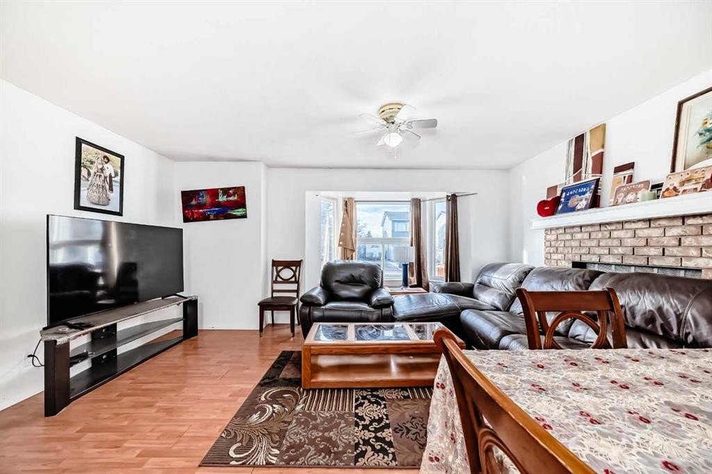 104 Falmere Way Ne, Calgary, AB - Indoor Photo Showing Living Room