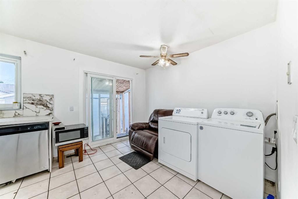 104 Falmere Way Ne, Calgary, AB - Indoor Photo Showing Laundry Room
