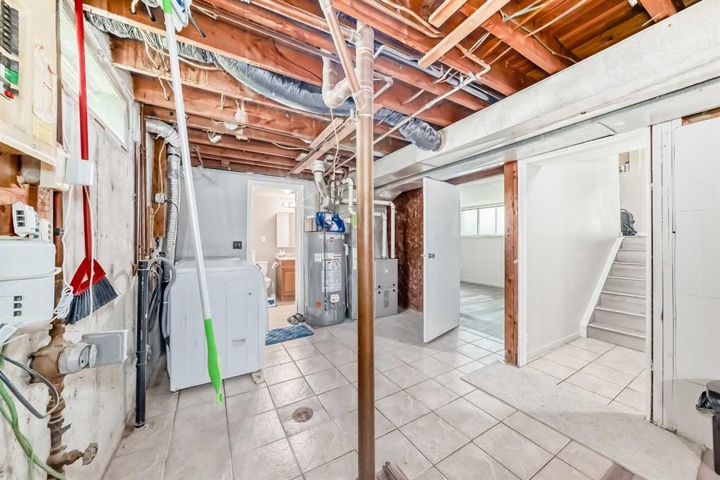 627 Fortalice Crescent Se, Calgary, AB - Indoor Photo Showing Basement