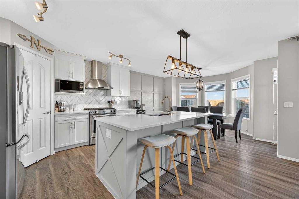 201 Saddlecrest Way Ne, Calgary, AB - Indoor Photo Showing Kitchen With Stainless Steel Kitchen With Upgraded Kitchen