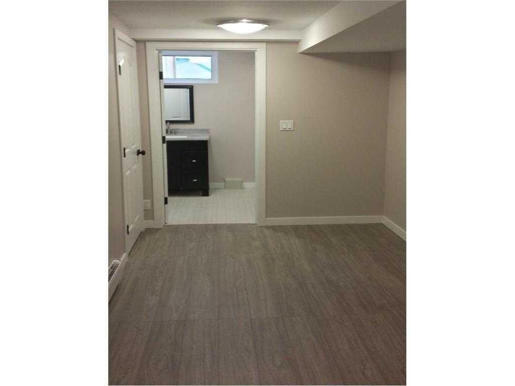 81 Westminster Drive Sw, Calgary, AB - Indoor Photo Showing Other Room