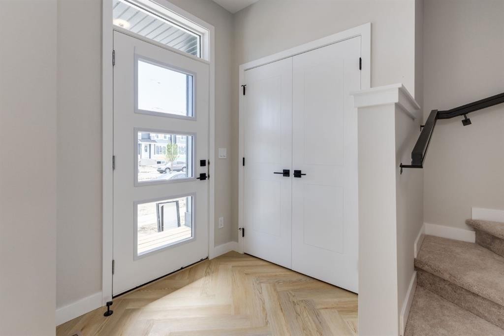 263 Sora Boulevard Se, Calgary, AB - Indoor Photo Showing Other Room