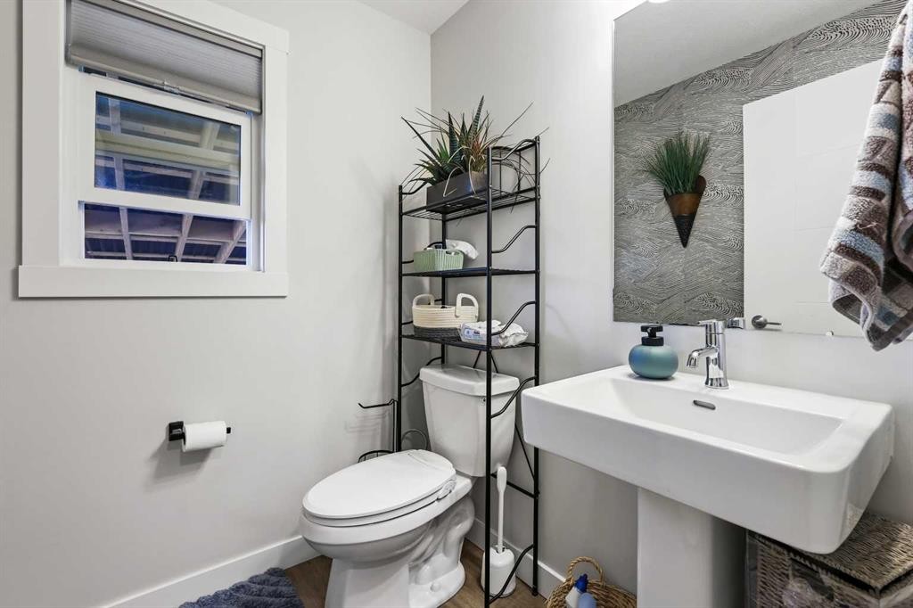 128 Setonstone Gardens Se, Calgary, AB - Indoor Photo Showing Bathroom