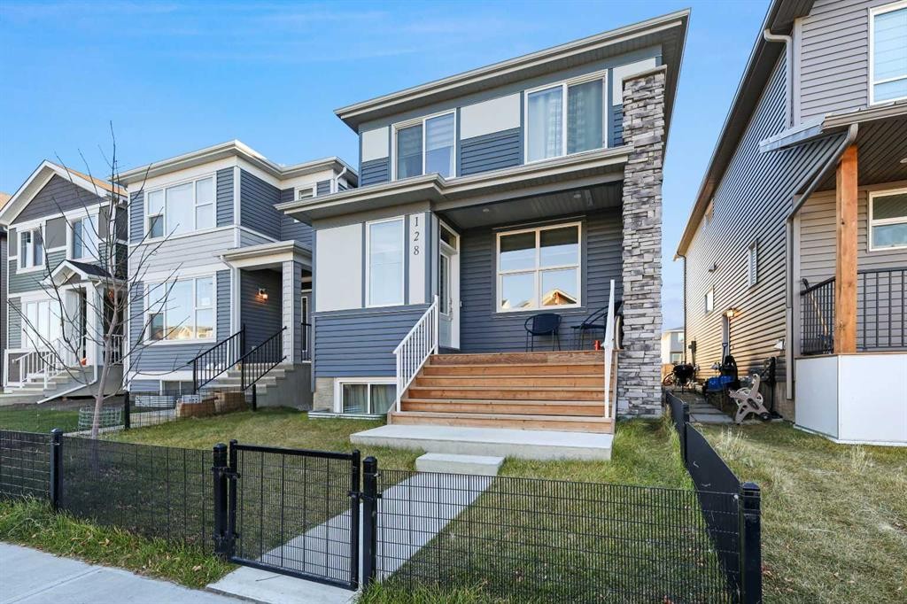 128 Setonstone Gardens Se, Calgary, AB - Outdoor