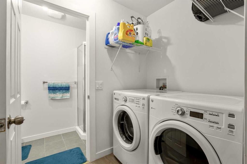 8339 Saddlebrook Drive Ne, Calgary, AB - Indoor Photo Showing Laundry Room