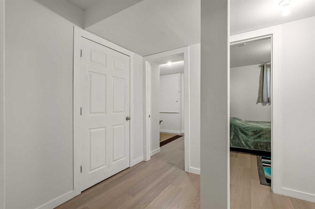 8339 Saddlebrook Drive Ne, Calgary, AB - Indoor Photo Showing Other Room