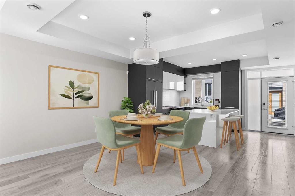 4060 Kovitz Lane Nw, Calgary, AB - Indoor Photo Showing Dining Room