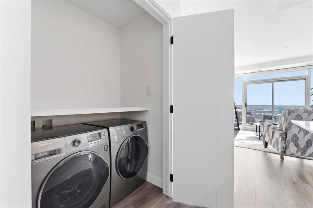 710-8505 Broadcast Avenue Sw, Calgary, AB - Indoor Photo Showing Laundry Room